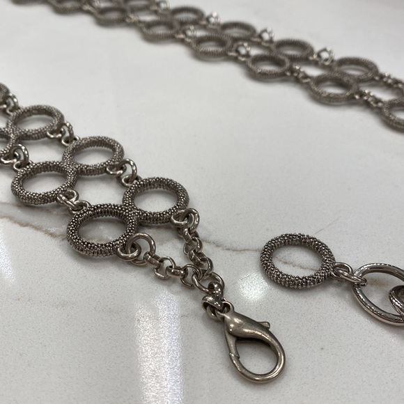 Antiqued Silver-Toned Textured Metal Figure/8 Linked Belt - EUC - Picture 14 of 16
